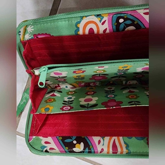 Vera Bradley Green‎ and pink Accordion Wallet Tutti Frutti - Picture 7 of 9
